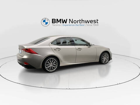 2017 Lexus IS 200t