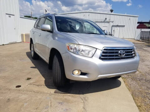 2008 Toyota Highlander for sale at DFW AUTO FINANCING LLC in Dallas TX