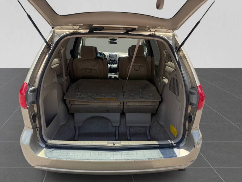 2006 Toyota Sienna LE 7 Passenger
