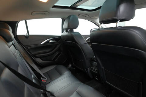 2017 Infiniti QX30 Premium