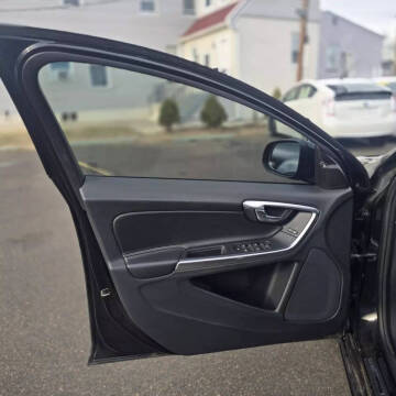 2017 Volvo S60 T5 Dynamic