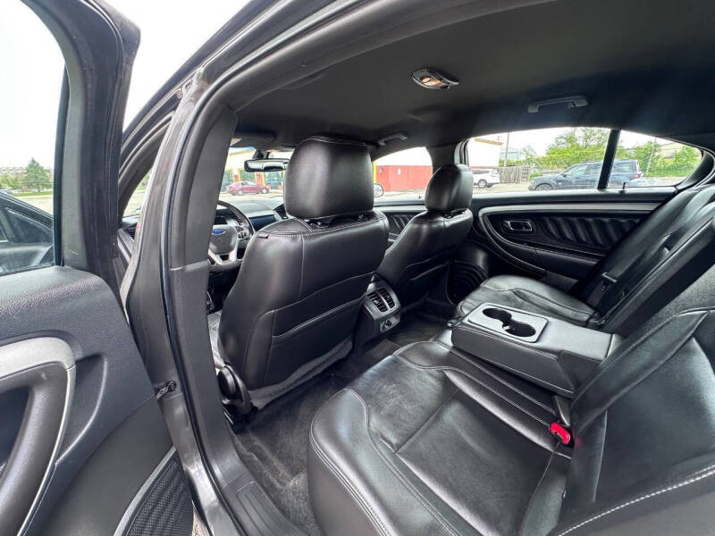 2016 Ford Taurus SEL