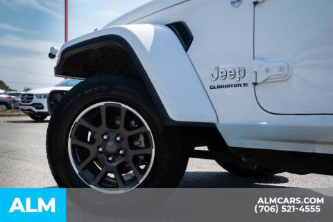 2023 Jeep Gladiator Overland