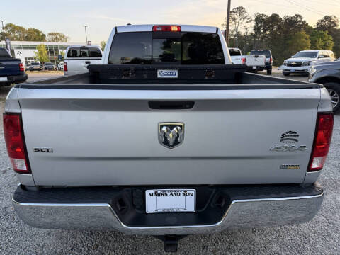 2017 RAM 1500 SLT