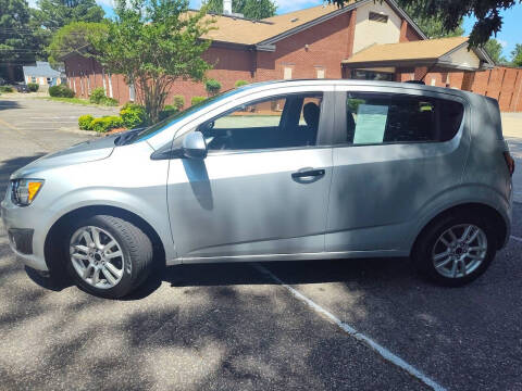 2016 Chevrolet Sonic LT Auto