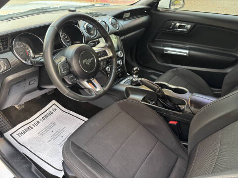 2016 Ford Mustang V6