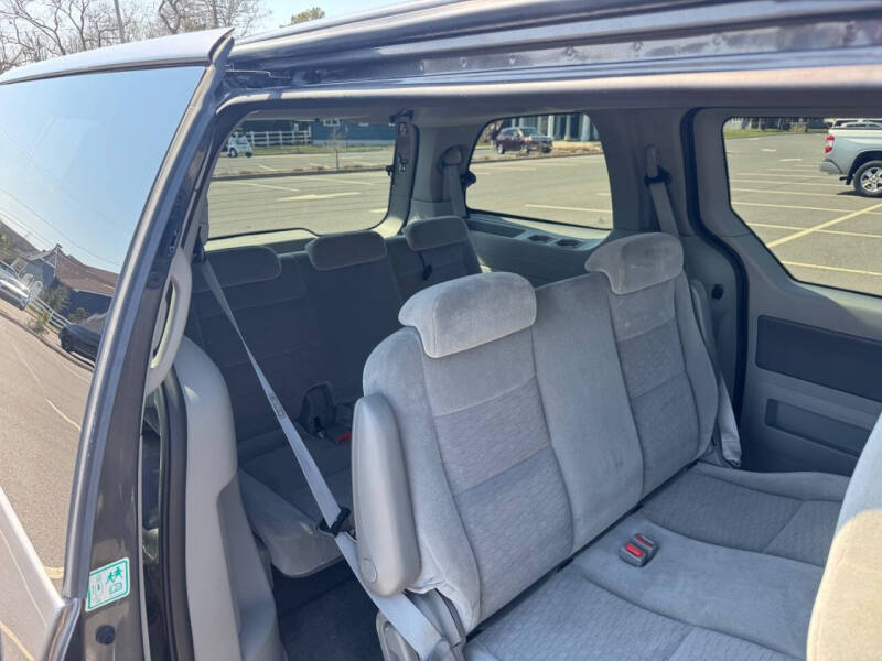 2004 Ford Freestar S