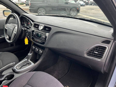 2014 Chrysler 200 Touring