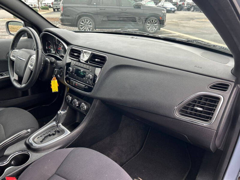 2014 Chrysler 200 Touring