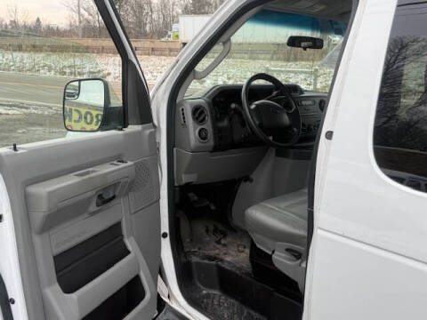 2013 Ford E-Series E-350 SD XL