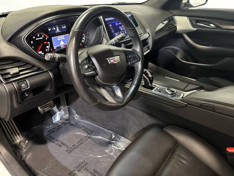 2022 Cadillac CT5-V