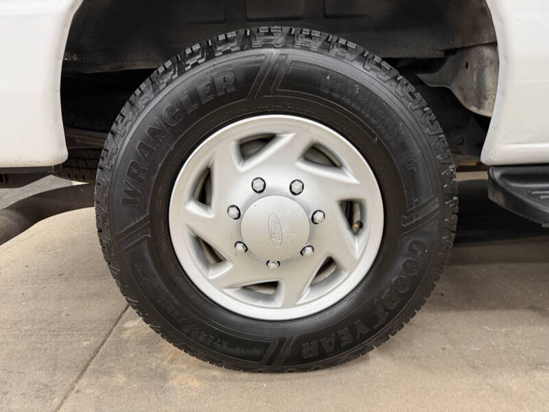 2013 Ford E-Series E-350 SD