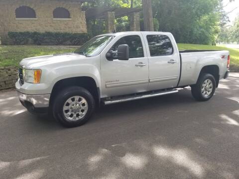2011 GMC Sierra 2500HD for sale at Advantage Auto Sales & Imports Inc in Loves Park IL