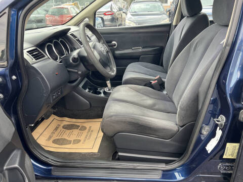 2008 Nissan Versa 1.8 S