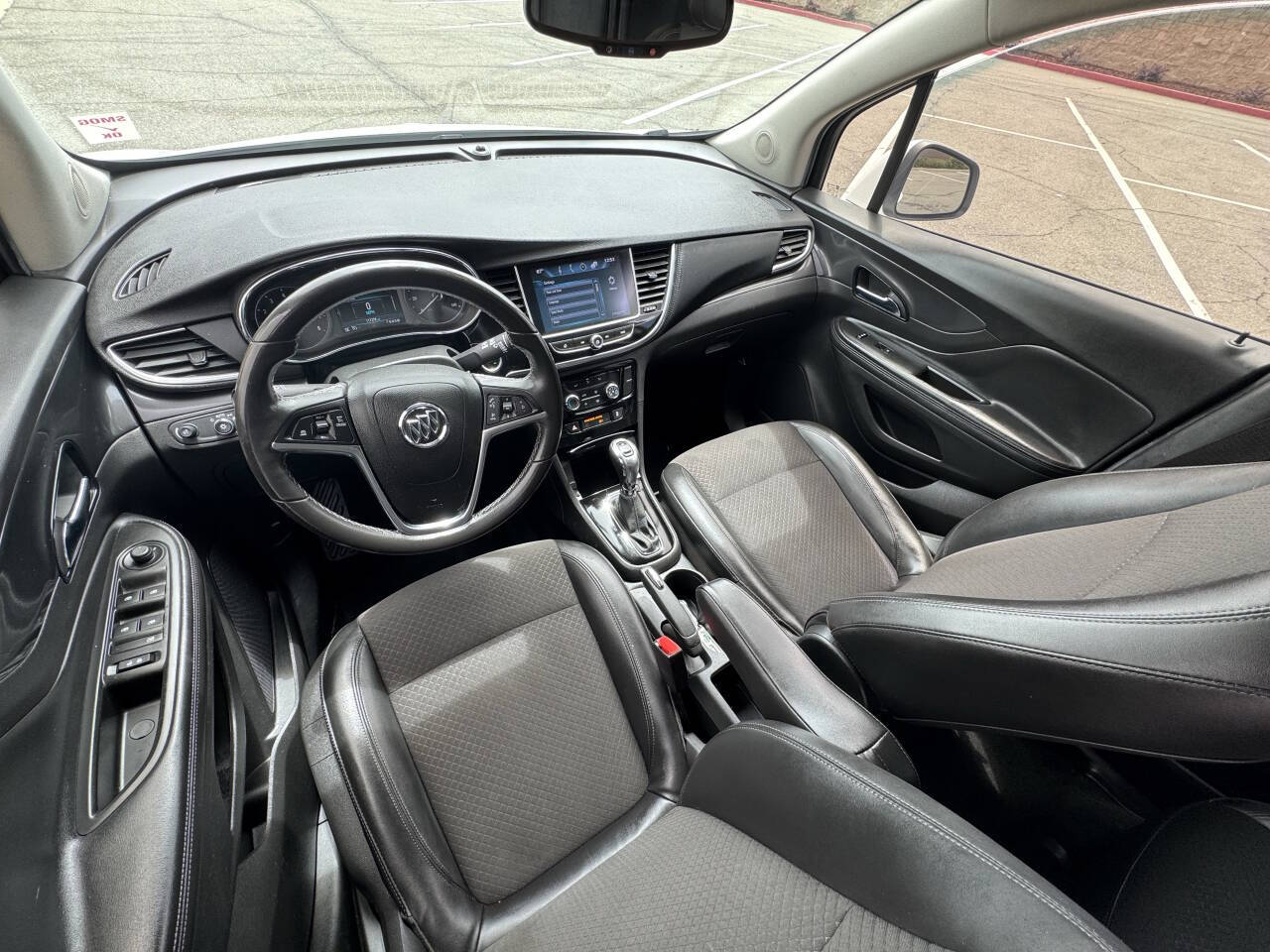 Off White 2018 Buick Encore Preferred Preferred 4dr Crossover 6