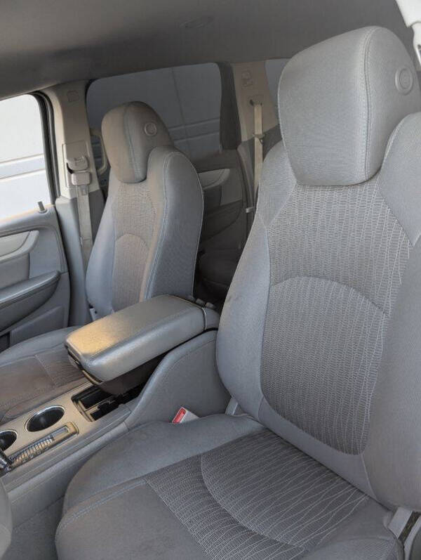 2016 Chevrolet Traverse LS