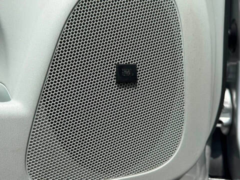 2010 Toyota Prius III