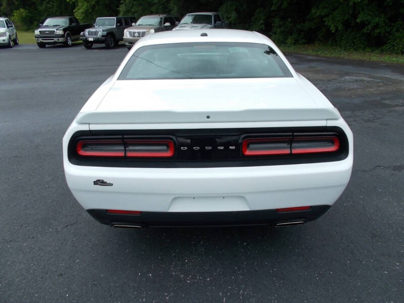 2019 Dodge Challenger SXT