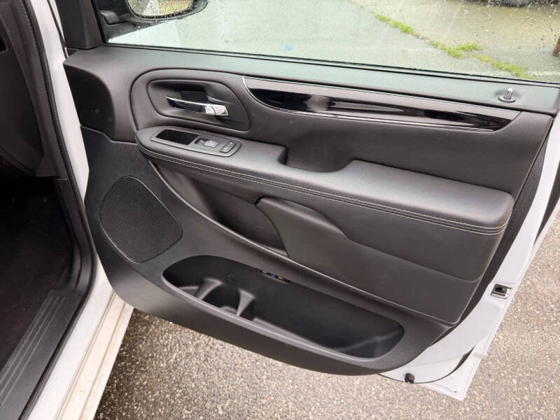 2015 Dodge Grand Caravan SE Plus