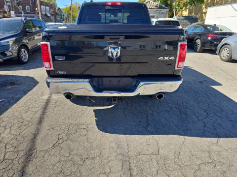 2016 RAM 1500 Laramie