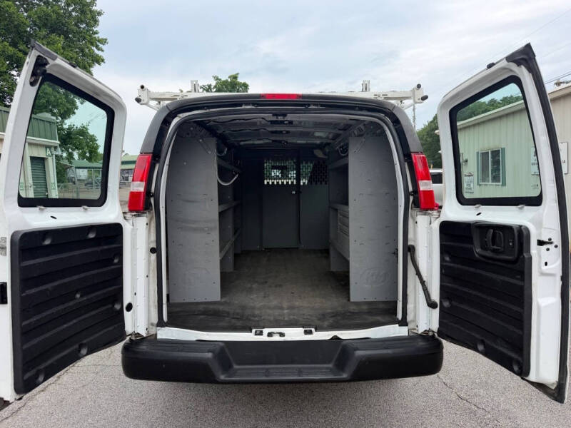 2021 GMC Savana 2500