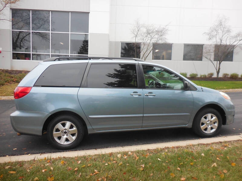 2008 Toyota Sienna LE 7-Passenger
