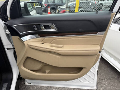 2017 Ford Explorer Limited