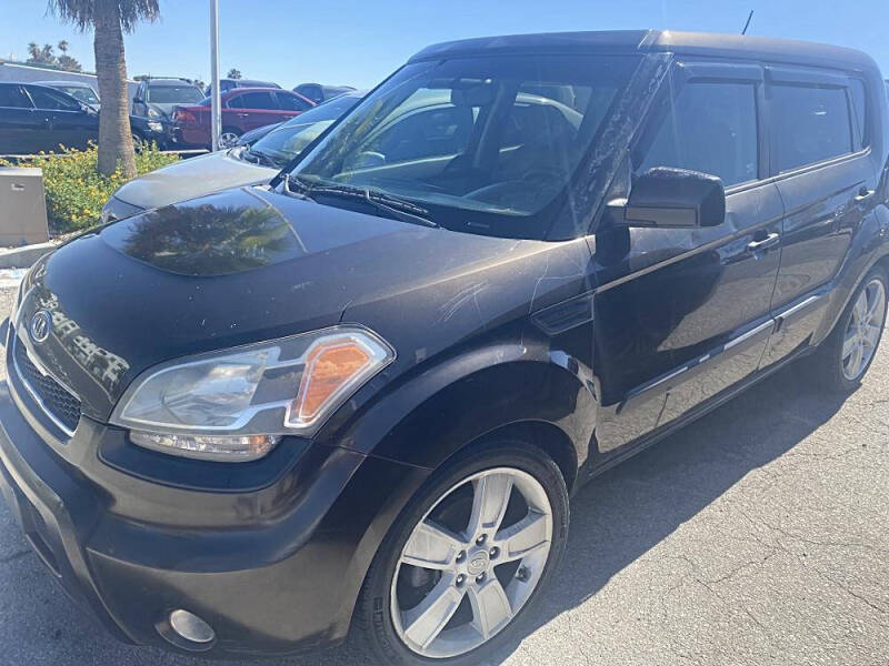 2011 Kia Soul +