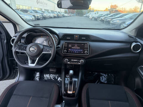 2020 Nissan Versa SR