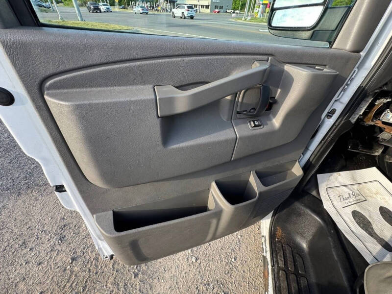 2017 Chevrolet Express 2500