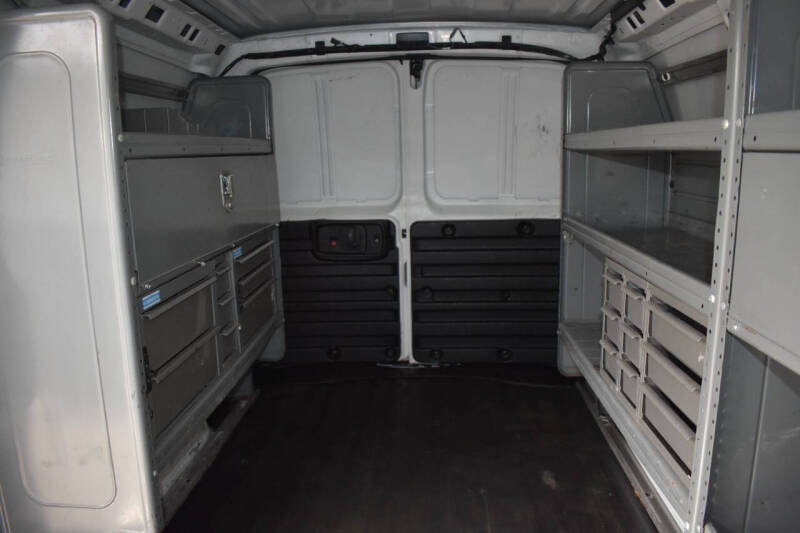 2017 Chevrolet Express 2500