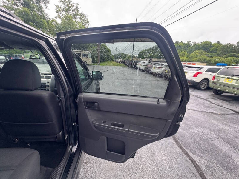 2009 Ford Escape XLT