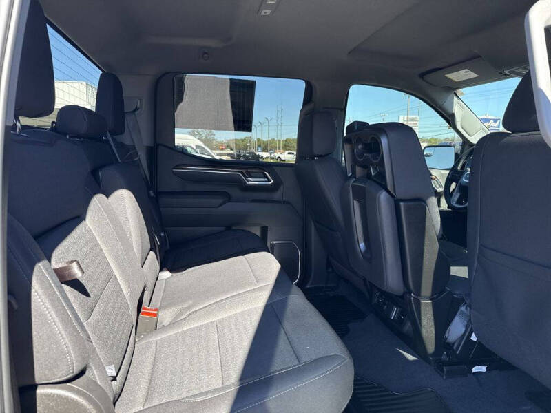 2025 GMC Sierra 1500 Elevation Standard