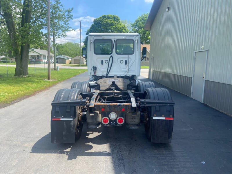 2019 Freightliner Cascadia