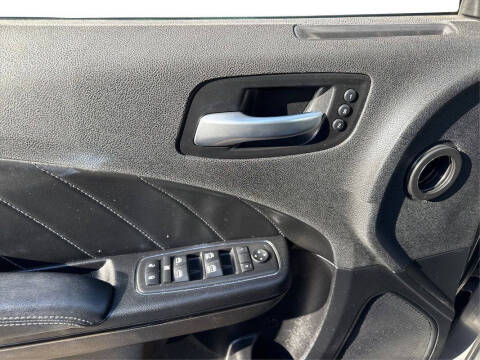 2017 Dodge Charger SXT