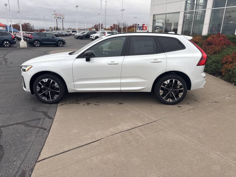 2026 Volvo XC60 B5 Plus