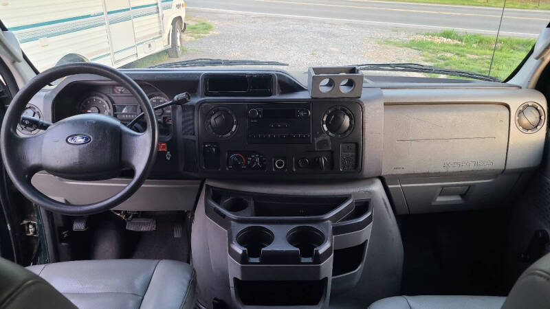 2009 Ford E-Series E-250