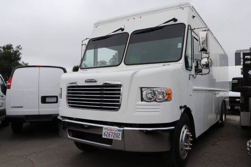 2012 Freightliner MT55 Chassis