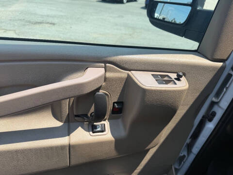 2021 Chevrolet Express 2500