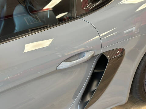 2023 Porsche 718 Cayman GT4 RS