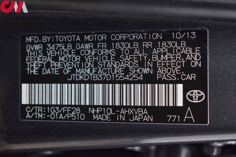 2013 Toyota Prius c Two