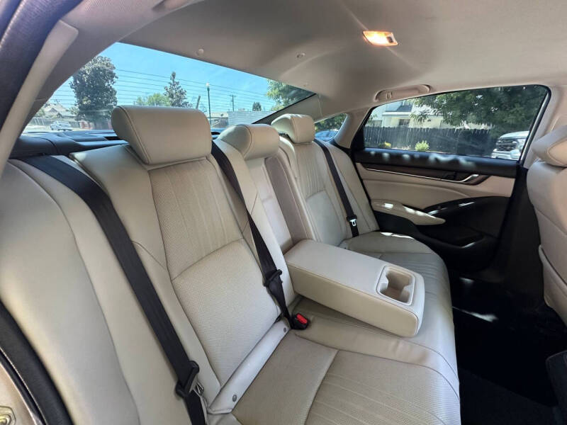 2018 Honda Accord Hybrid Touring