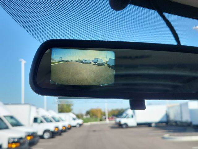 2025 Chevrolet Express 3500