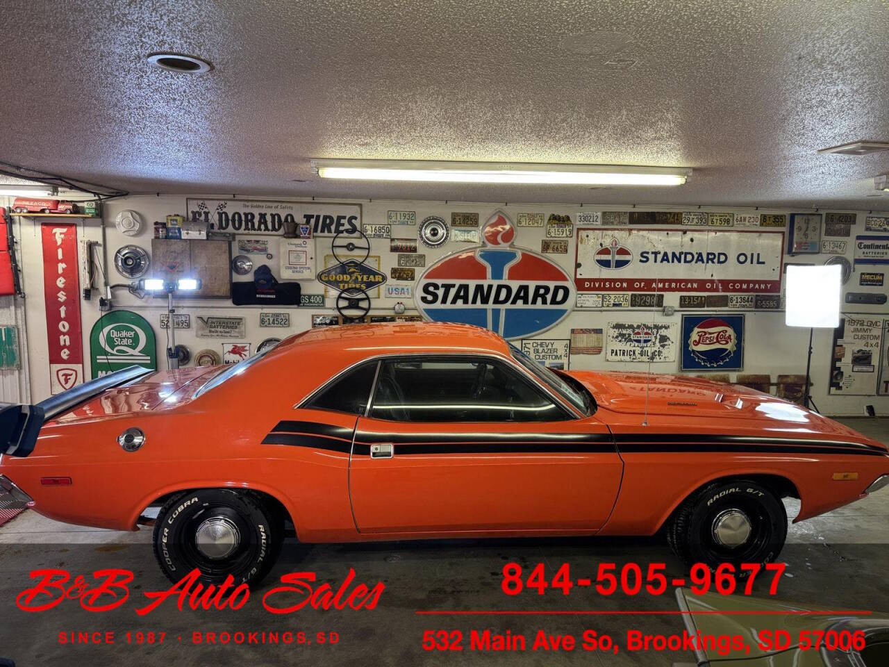 1972 Dodge Challenger 8