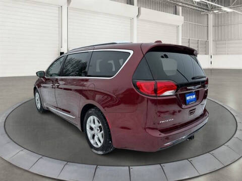 2018 Chrysler Pacifica Touring L Plus