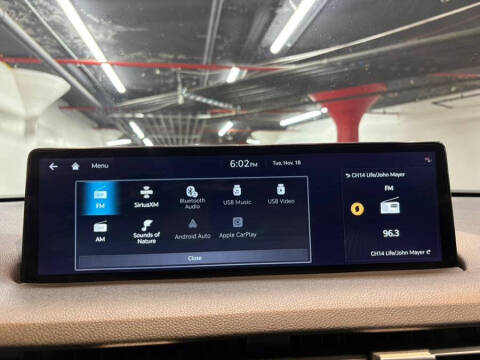 2023 Genesis GV70 2.5T Standard