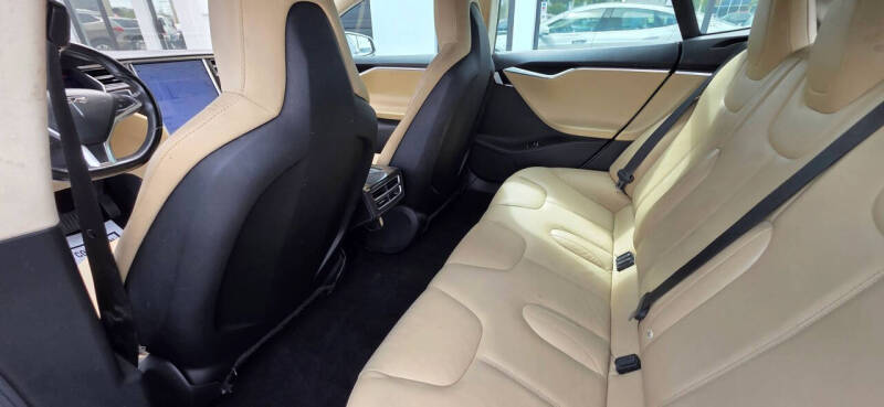 2014 Tesla Model S