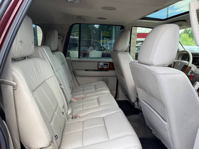 2012 Lincoln Navigator L
