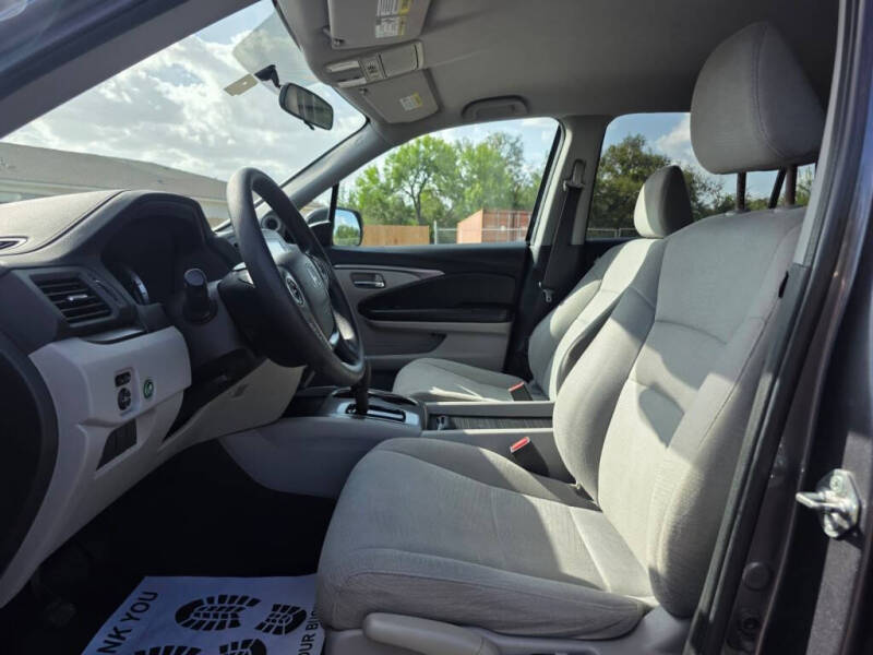 2016 Honda Pilot LX