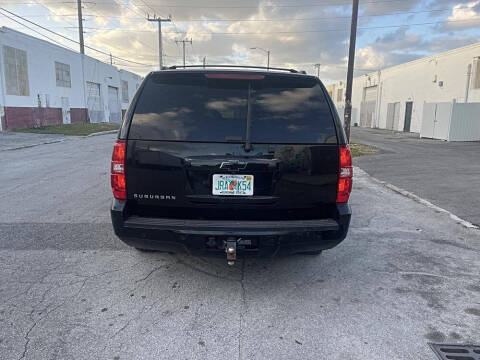 2014 Chevrolet Suburban LT